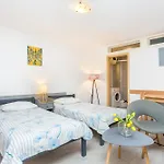 Apartments With Wifi Split - 7596